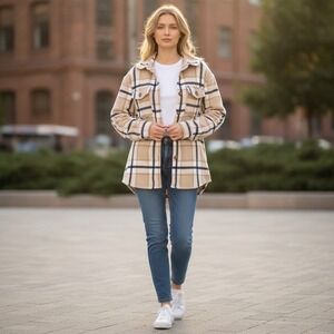 Jolie & Joy Plaid Shacket Women Medium Tan Cream Fleece Button Down